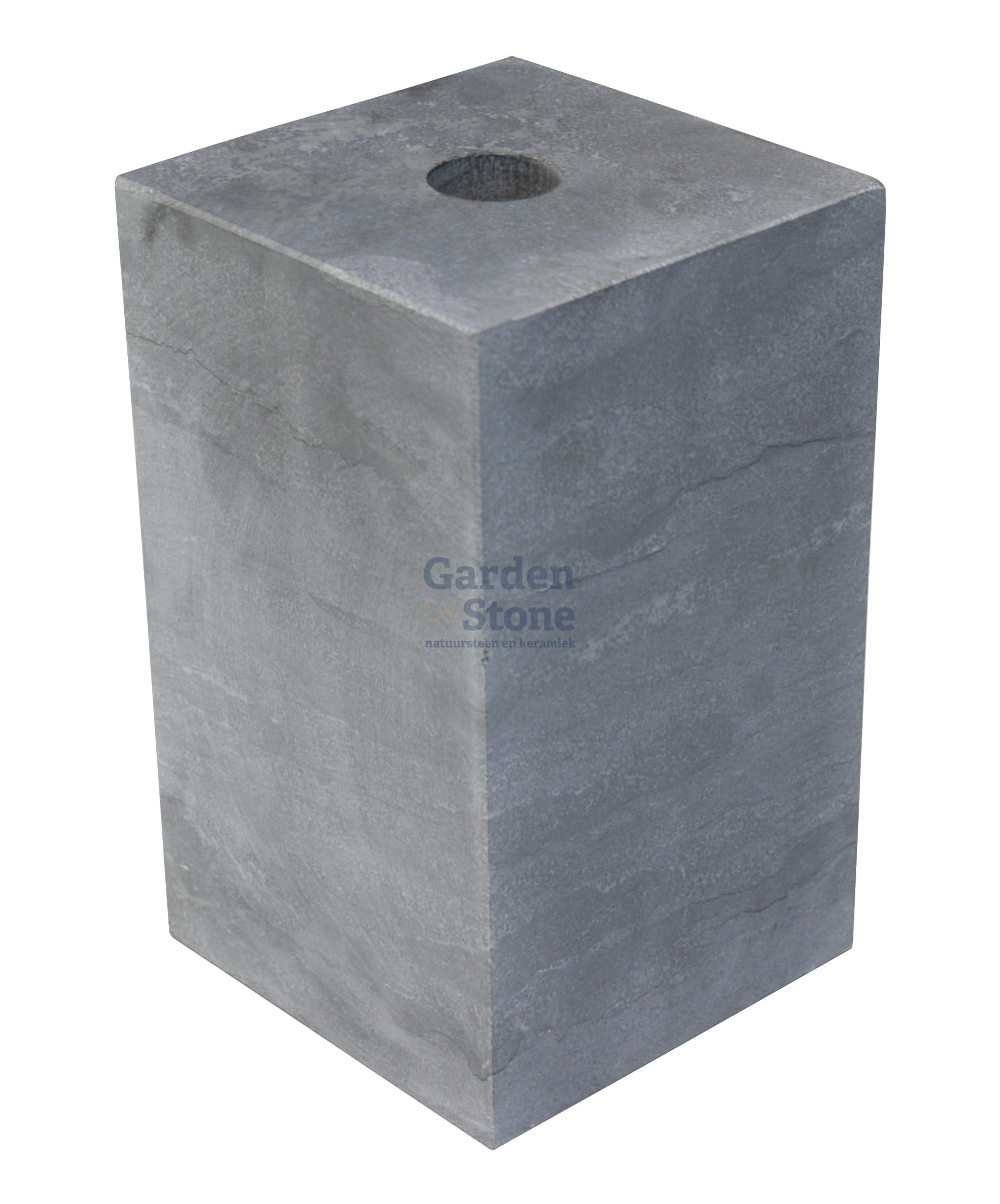 poer sokkel recht hardsteen gat afdak overkapping paal pilaar