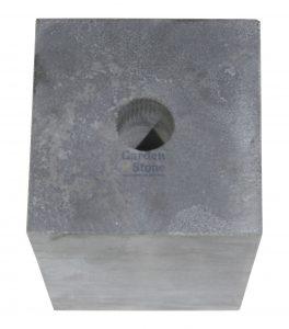 detail gat poer pilaar sokkel hardsteen arduin natuursteen