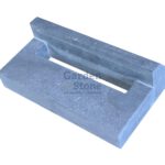 grijs lichtblauw hardsteen brievenbus front metsel pilaar