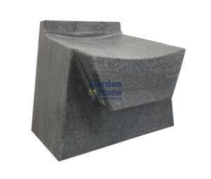 grijze hardsteen ronde raamdorpel waterspuwer